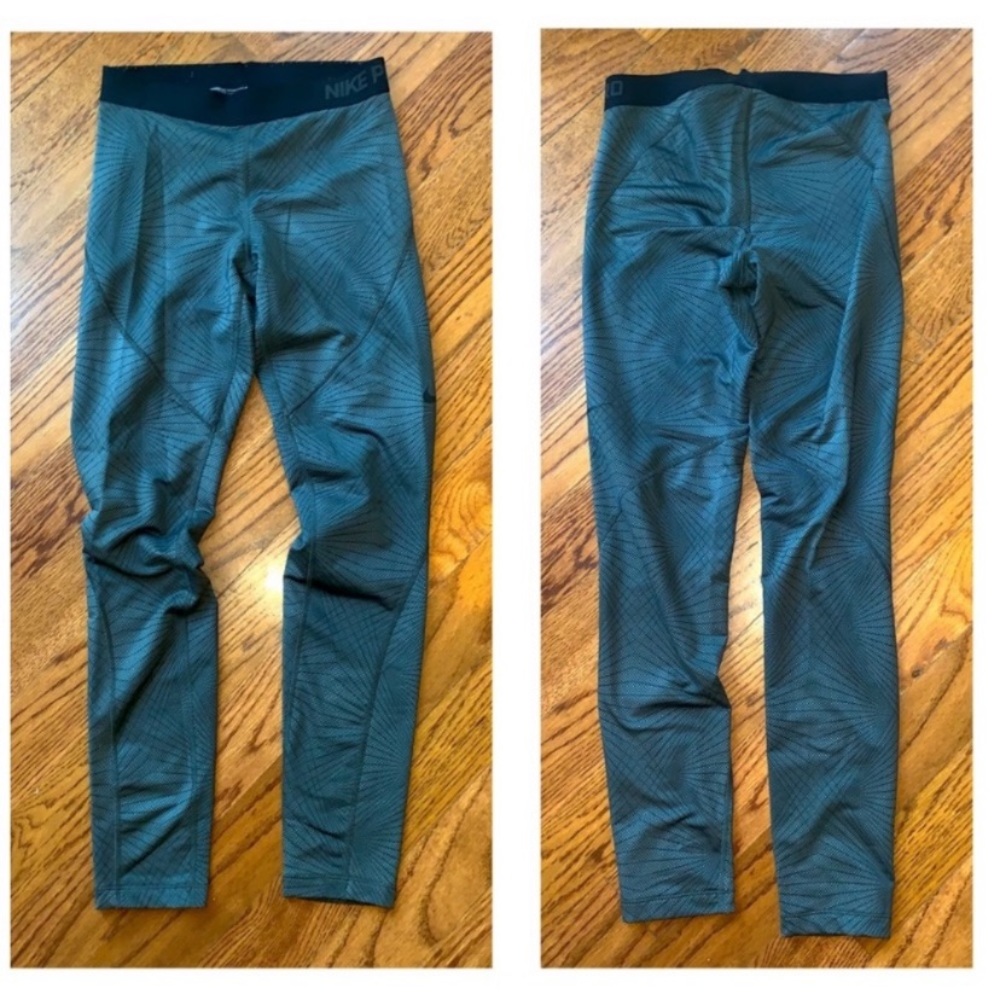 Nike pro workout leggings